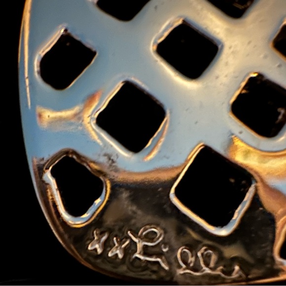 Lilly pendant - Picture 3 of 3